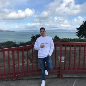 Meet your Posher, Luis angel